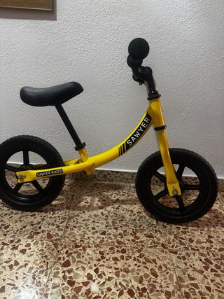 Bici sin pedales para niño .en muy buen estado.