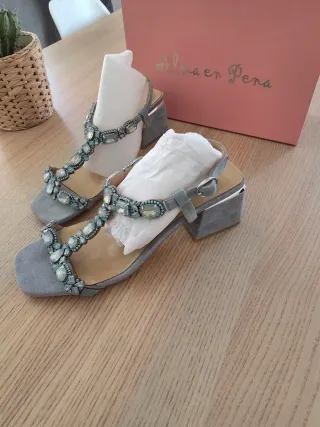 Sandalias de tacón Azul y pedreria