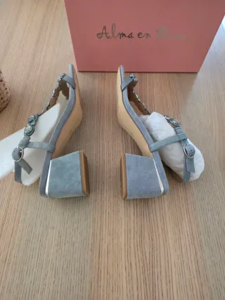 Sandalias de tacón Azul y pedreria
