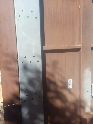 Dos Puerta Antiokupa Madera