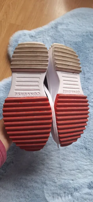 Converse Run Star Hike negras con detalles rojos