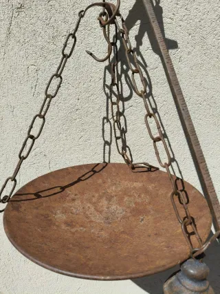 Antica bilancia a stradera