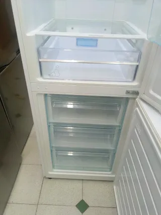 Nevera combi Candy 200/60cm clase E con garantia