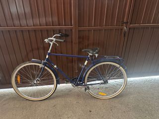 Bicicleta blu nuova mai usata