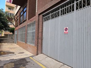 Nave industrial en venta en Playa Jardín en Puerto de la Cruz
