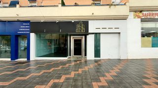 Local comercial en venta en Las Lagunas en Mijas