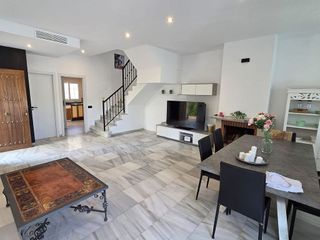Casa pareada en alquiler en Lomas de Marbella Club - Puente Romano en Marbella