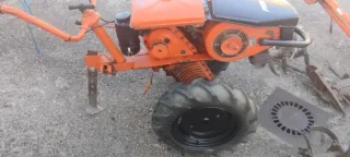Motocultor Piva M9 B y remolque con accesorios