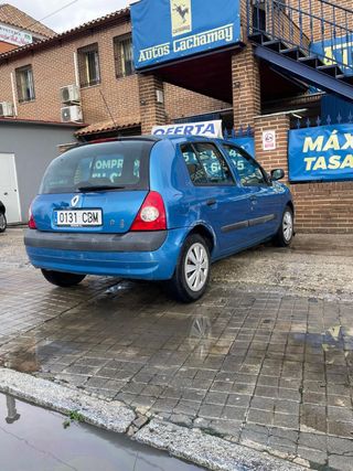 Renault Clio 2003