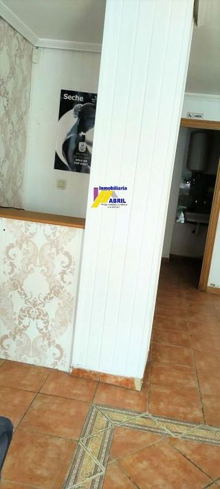 Local comercial en alquiler en Benetússer