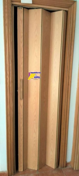 Local comercial en alquiler en Benetússer