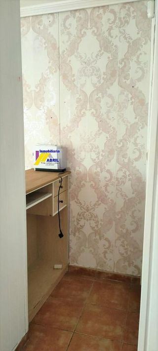 Local comercial en alquiler en Benetússer