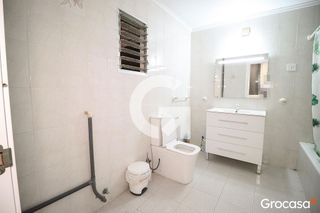 Chalet en venta en Avda. de Abril. - 9 de octubre en Sagunto