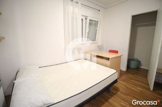 Chalet en venta en Avda. de Abril. - 9 de octubre en Sagunto