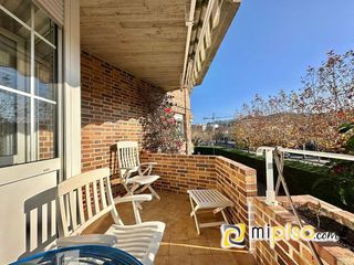 Casa adosada en venta en Carlos V en Laredo