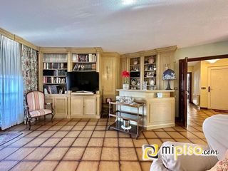 Casa adosada en venta en Carlos V en Laredo