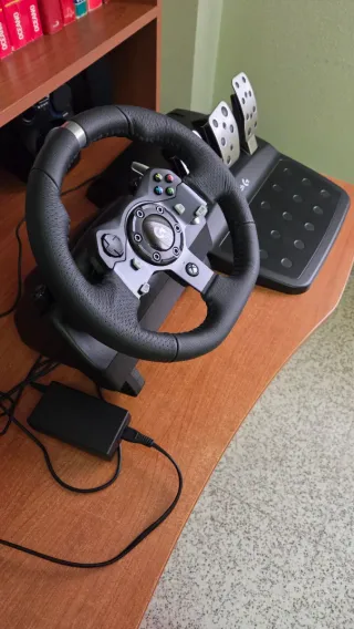 Volante y Pedales Logitech G920
