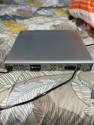 Reproductor DVD Home Cinema Thomson y Altavoces