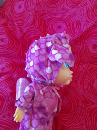 Bebé Llorón con pijama rosa