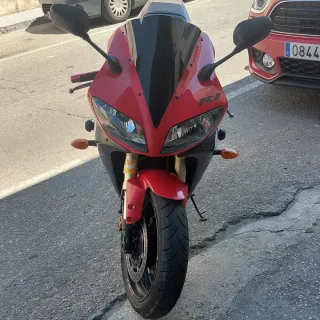 Yamaha R1 2003 con (90.000) kilómetros