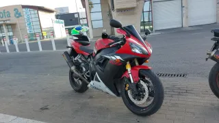 Yamaha R1 2003 con (90.000) kilómetros