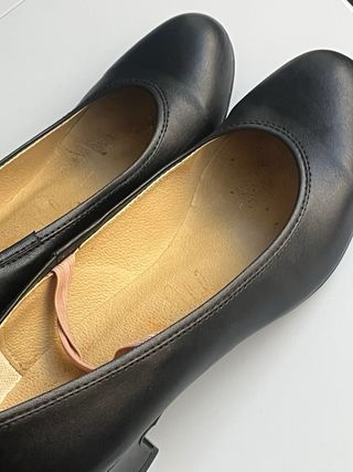 Scarpe da sera nere con tacco. Taglia 34