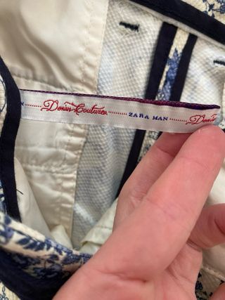 Pantaloni fantasia paisley blu e beige
