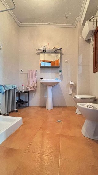 Casa adosada en venta en Loja