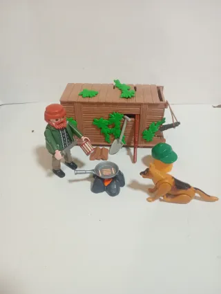 Playmobil cazador con Figura Perro y trampa