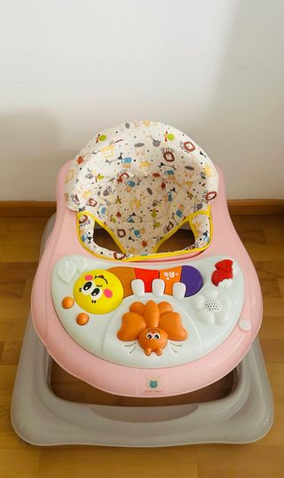 Tacatá bebé rosa con actividades