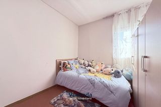 Piso en venta en Reyes en Parla