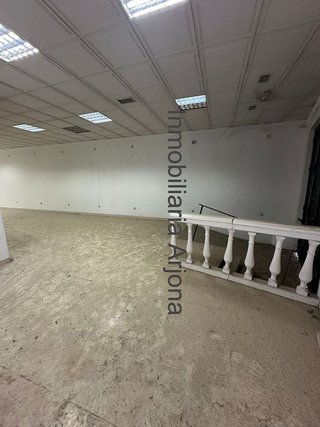 Local comercial en venta en Lucena