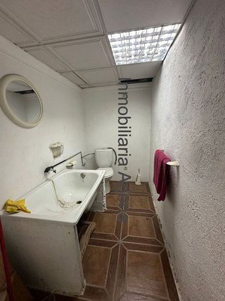 Local comercial en venta en Lucena