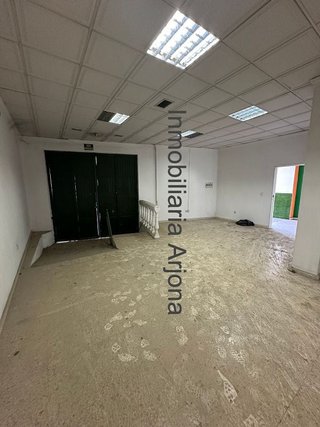 Local comercial en venta en Lucena