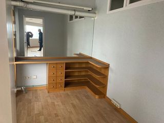 Local comercial en alquiler en Cuatro Caminos - Plaza de la Cubela en Coruña (A)