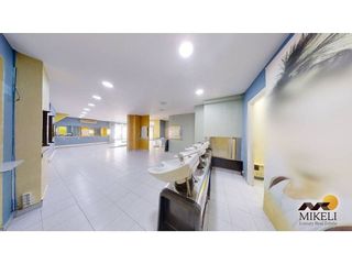 Local comercial en alquiler en Puerto Chico en Santander