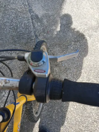 Bicicleta de Montaña MEGAMO Amarilla