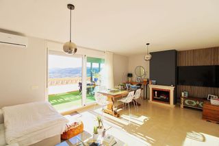 Casa adosada en venta en Coín