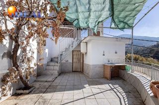 Chalet en venta en Barrio de la Vega en Monachil