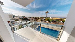 Chalet en venta en Los Balcones - Los Altos del Edén en Torrevieja