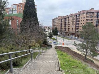 Casa adosada en venta en Hospital - G3 - G2 en Burgos