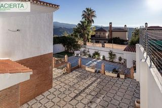 Chalet en venta en Crta. De la Sierra en Granada