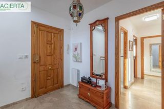 Chalet en venta en Crta. De la Sierra en Granada