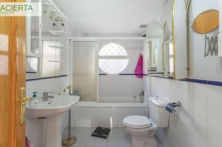 Chalet en venta en Crta. De la Sierra en Granada