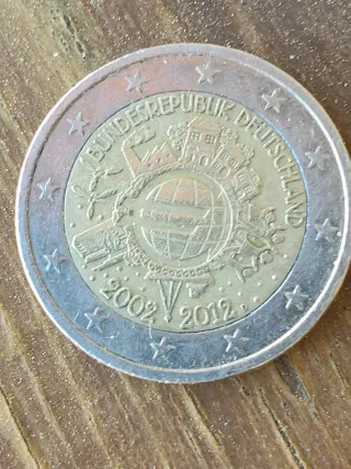 Seis moneda conmemorativas.