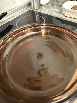 Cazuelas de cristal marrones