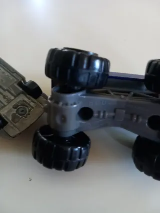 2 Macchinine Hot Wheels