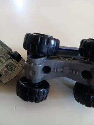 2 Macchinine Hot Wheels