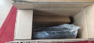 Taburete giratorio negro