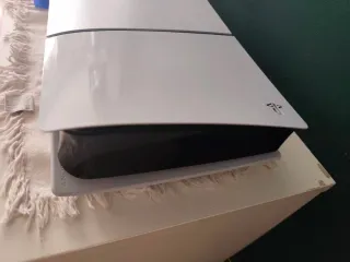 Consola PS5 Slim + 3 Juegos